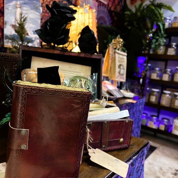 Magic Box For the Novice Witch - Picture 4 of 16